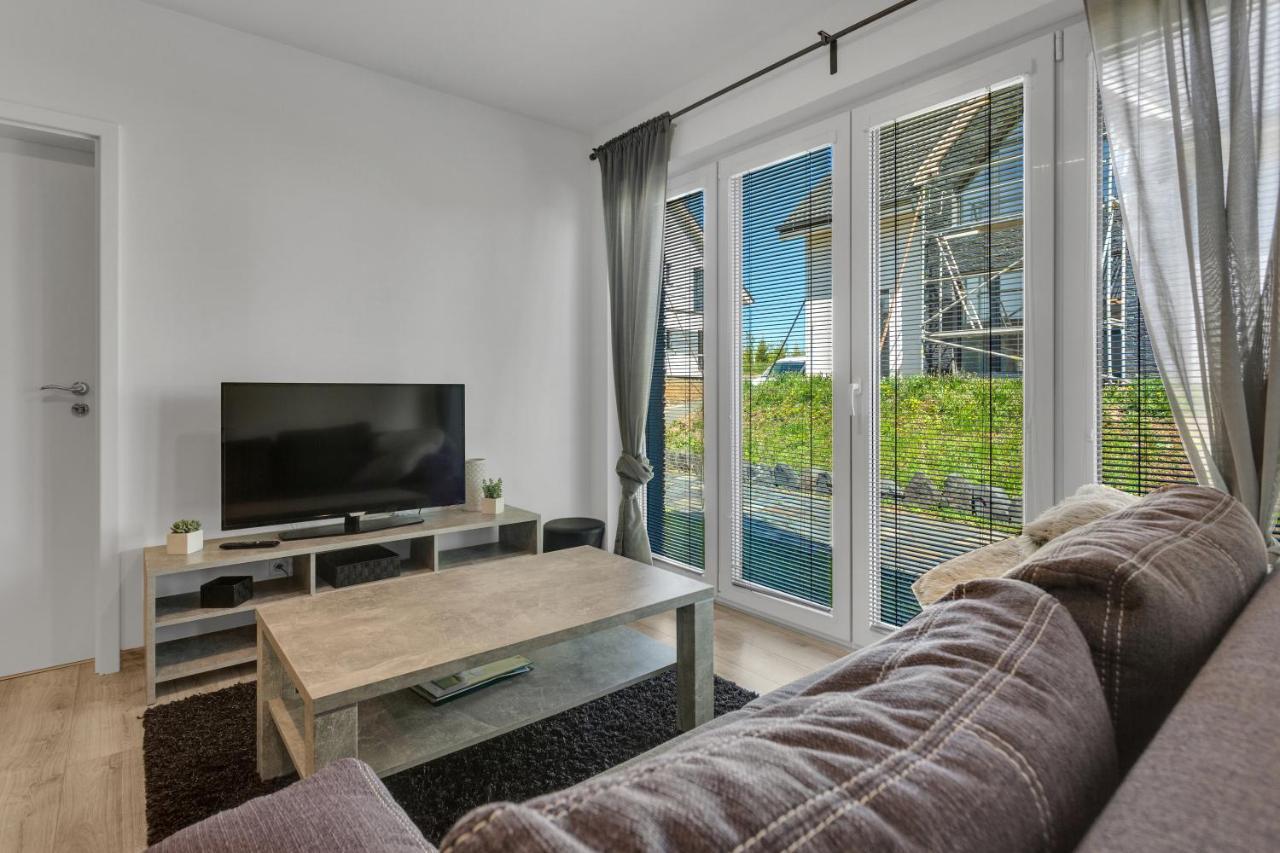 Family Apartments Klinovec Loučná pod Klínovcem Exteriör bild