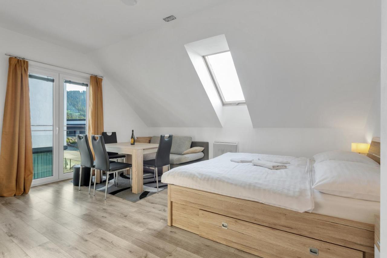 Family Apartments Klinovec Loučná pod Klínovcem Exteriör bild