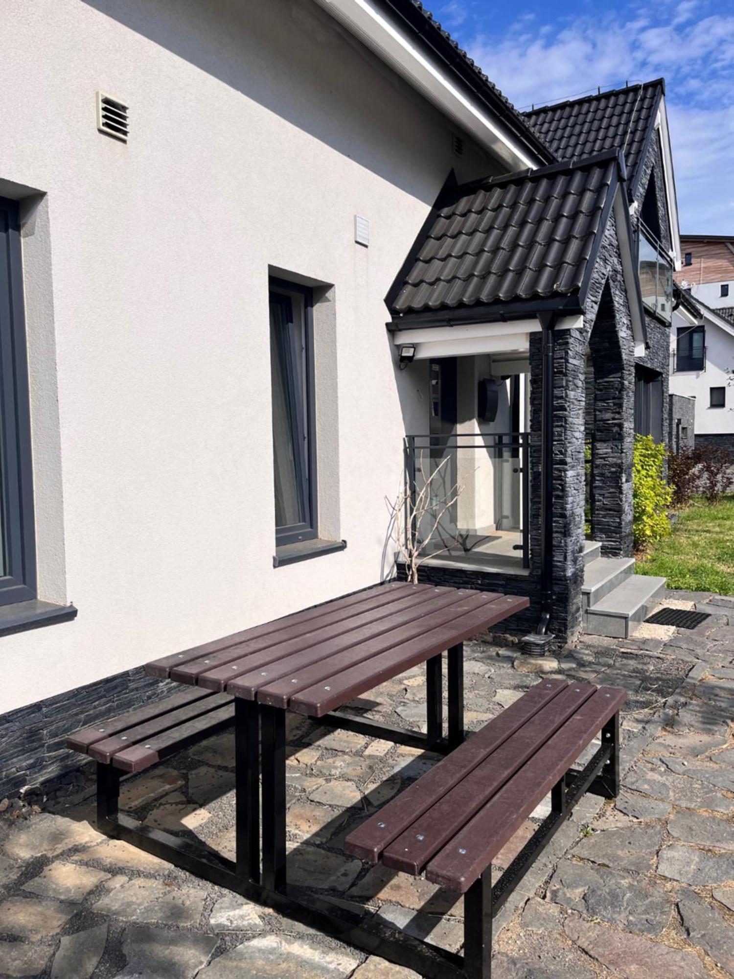 Family Apartments Klinovec Loučná pod Klínovcem Exteriör bild